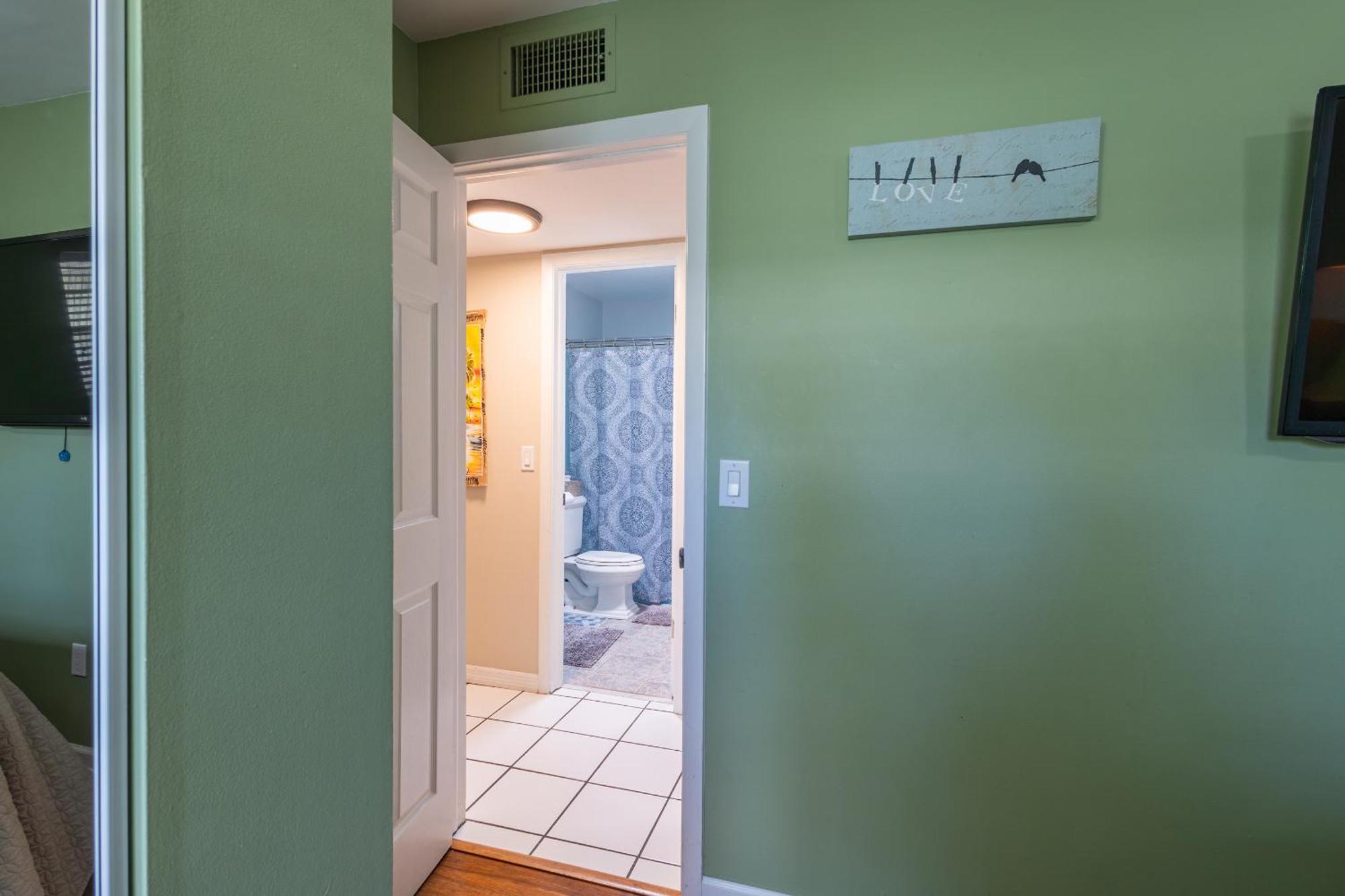 Comfy 3 Bedroom With Parking & Close To Everything Holiday home Naples
