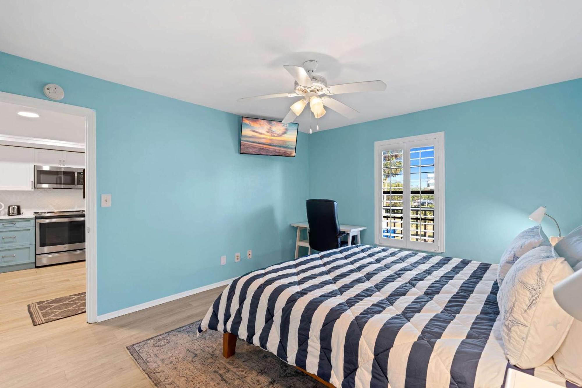 Corner Unit With And Fountain Views Holiday home *