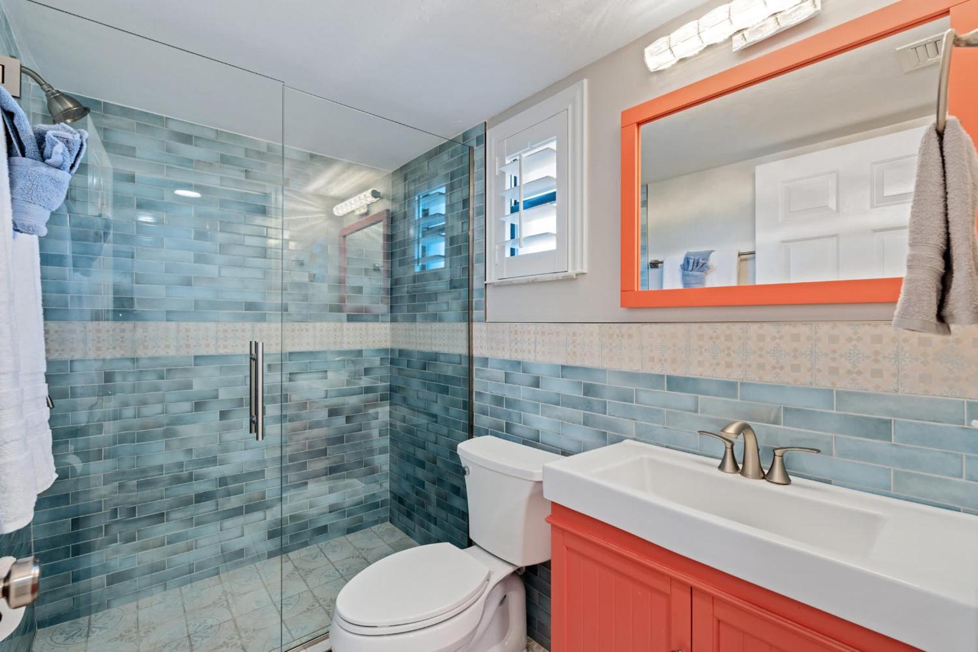 Corner Unit With And Fountain Views *
