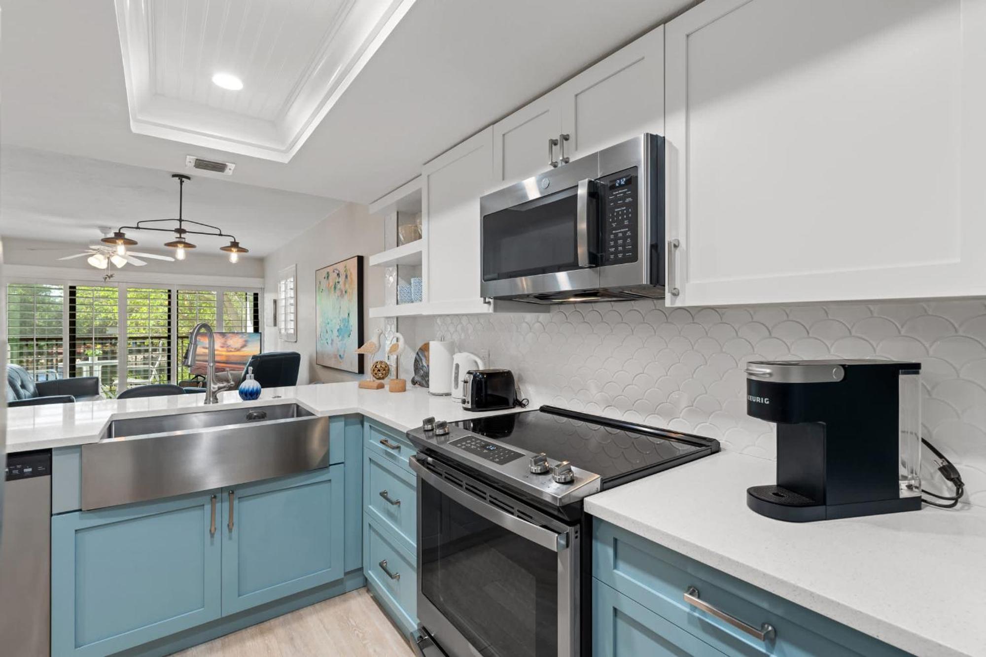 Corner Unit With And Fountain Views * Naples
