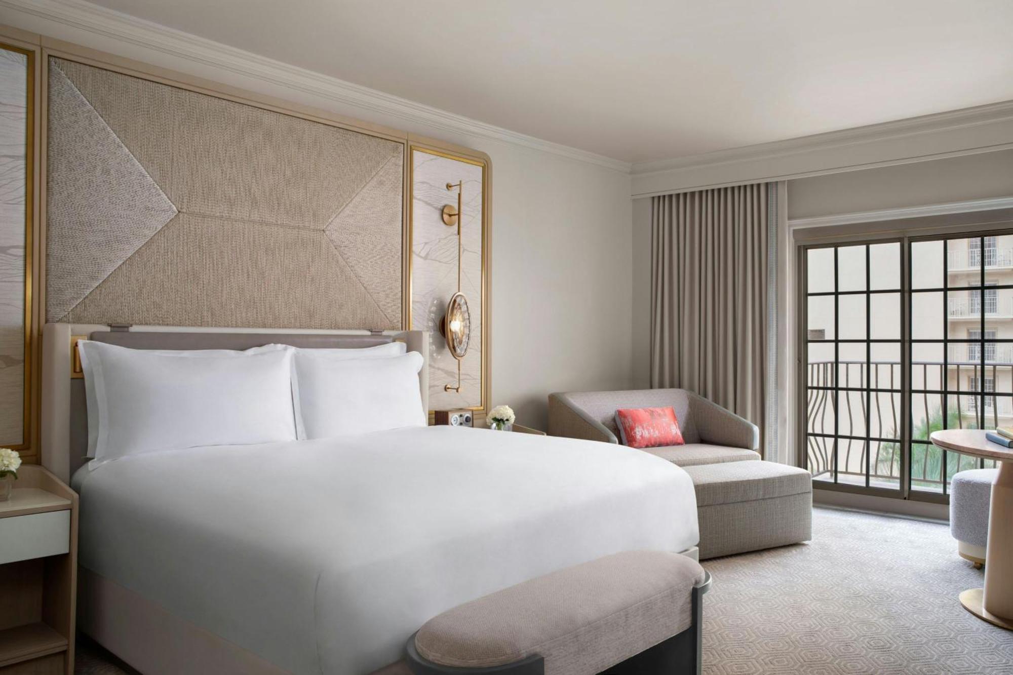 The Ritz-carlton