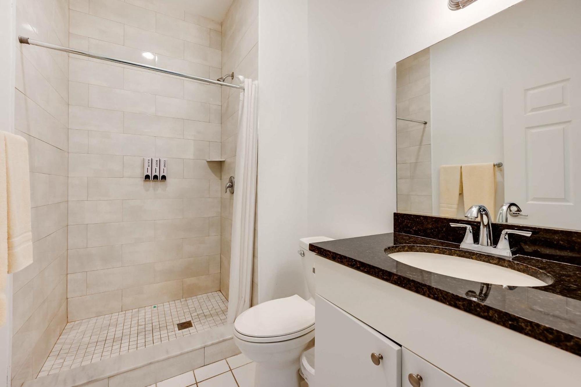 Retreat With Pool! Apartment Naples