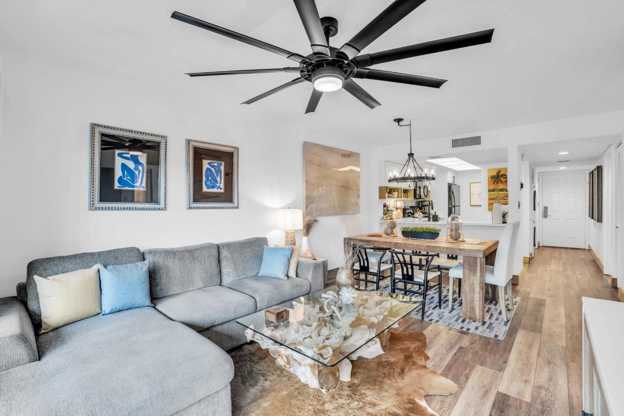Designer Furnished And Views Naples