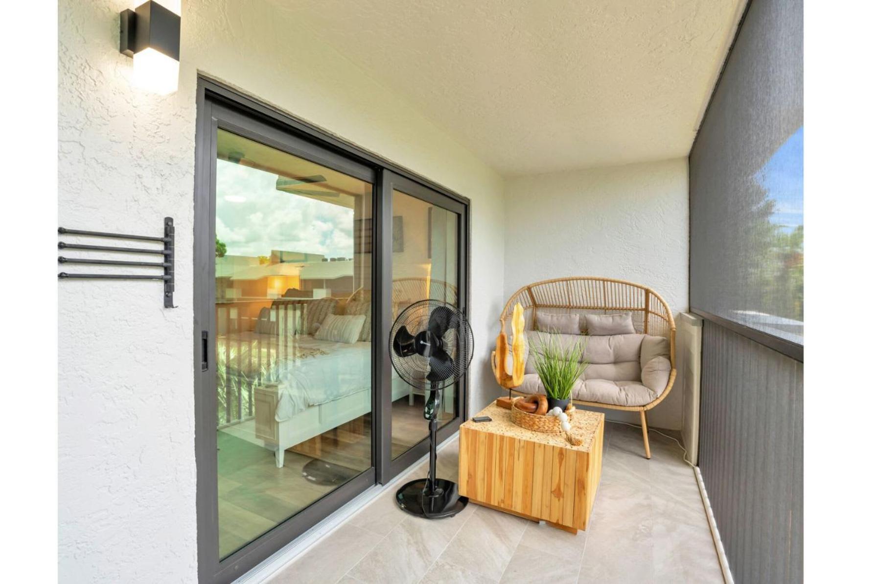Designer Furnished And Views Holiday home *
