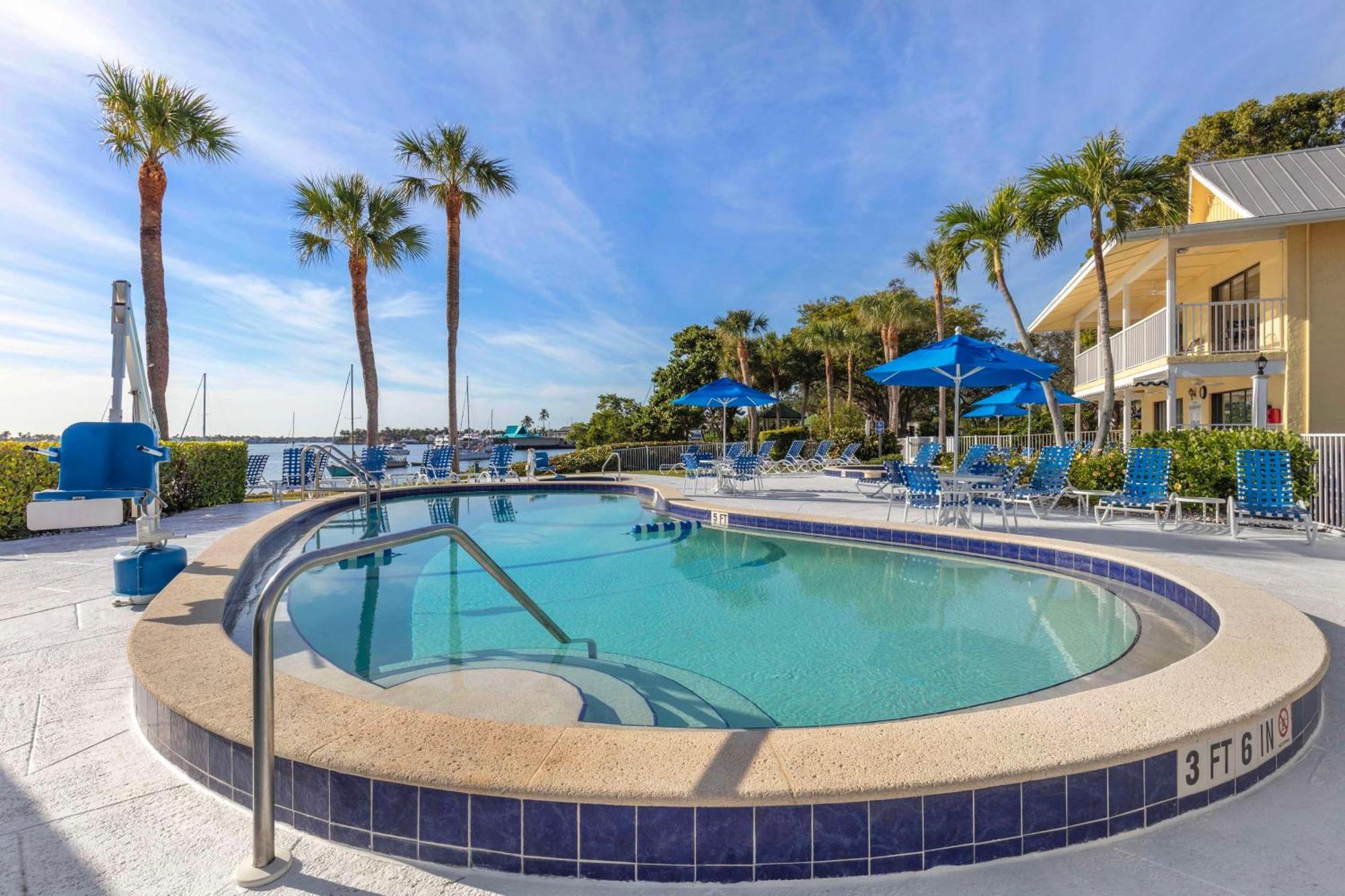 Resort Hilton Vacation Club Charter Club Bay