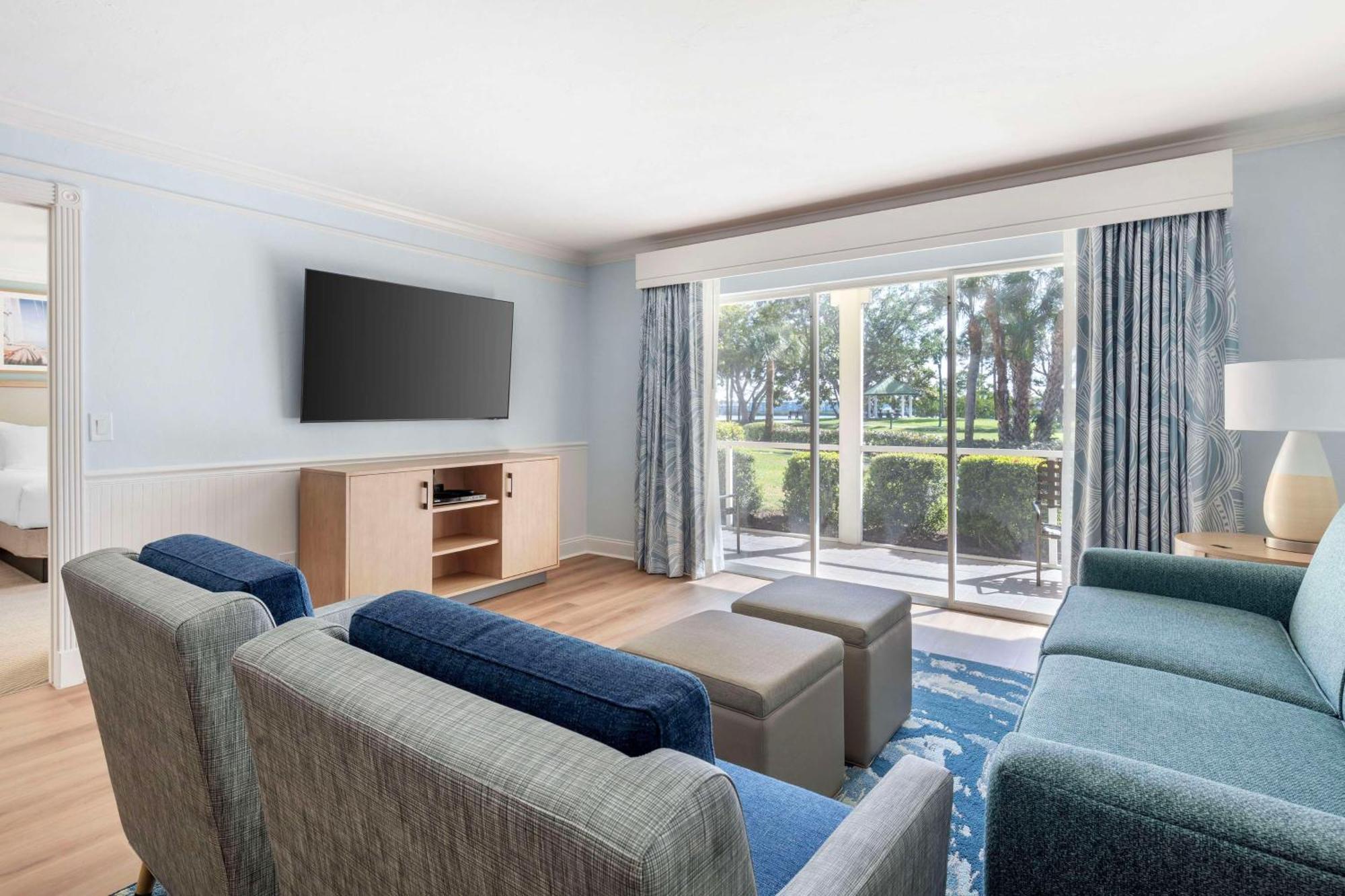 Hilton Vacation Club Charter Club Bay