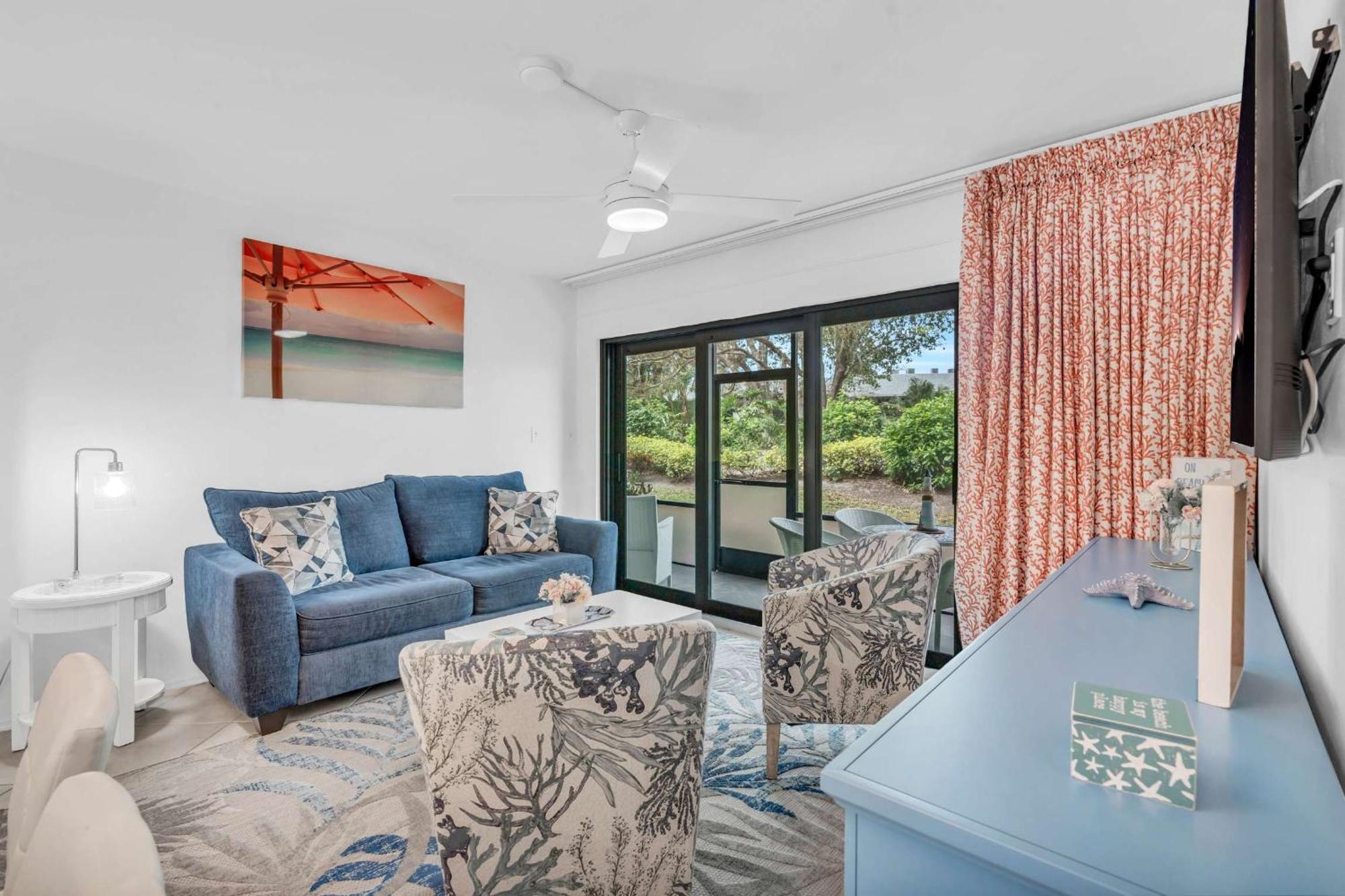 First Floor Deluxe -updated And Chic * Naples