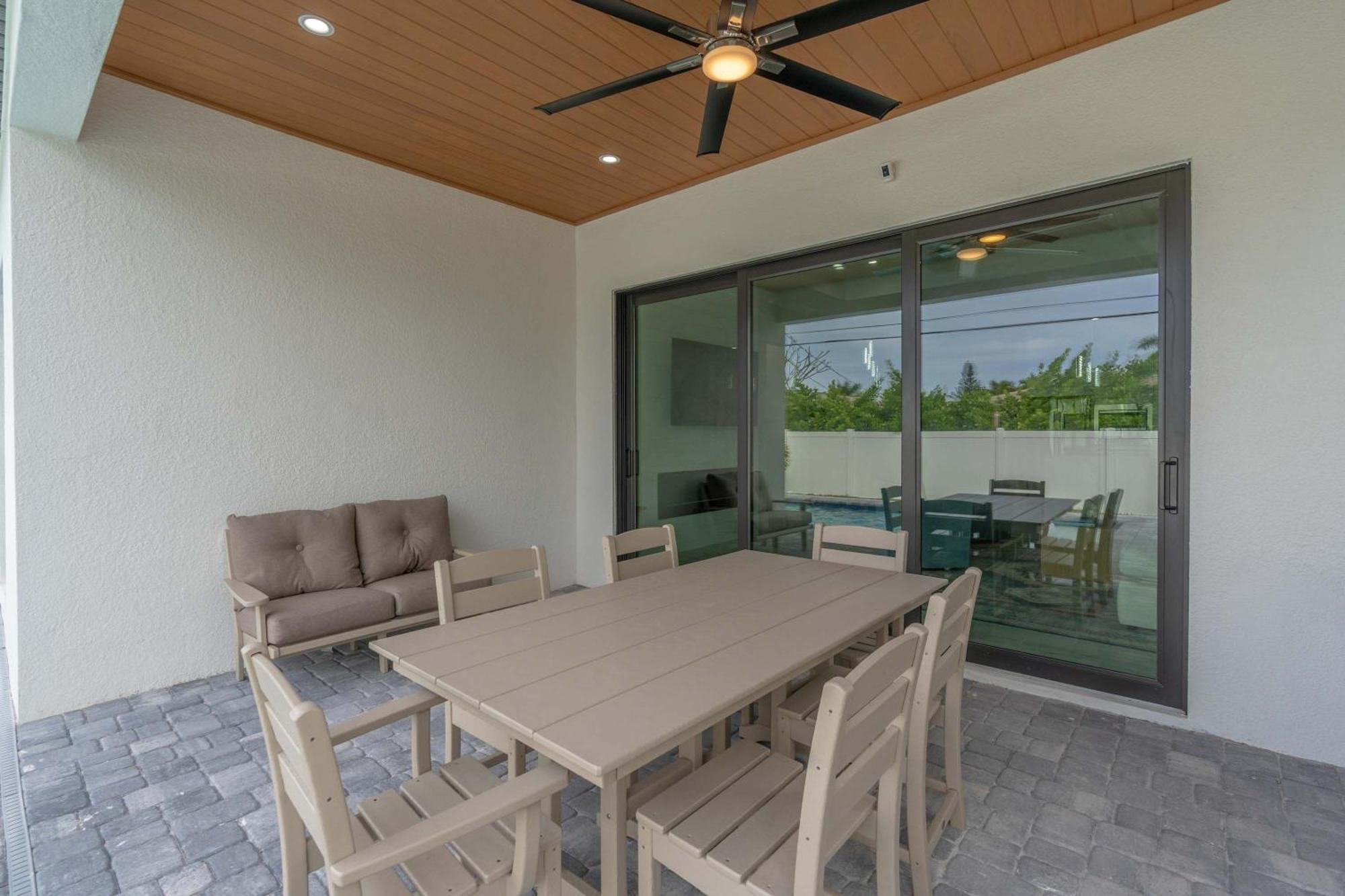Holiday home Sparkling New Vanderbilt Luxury Escape