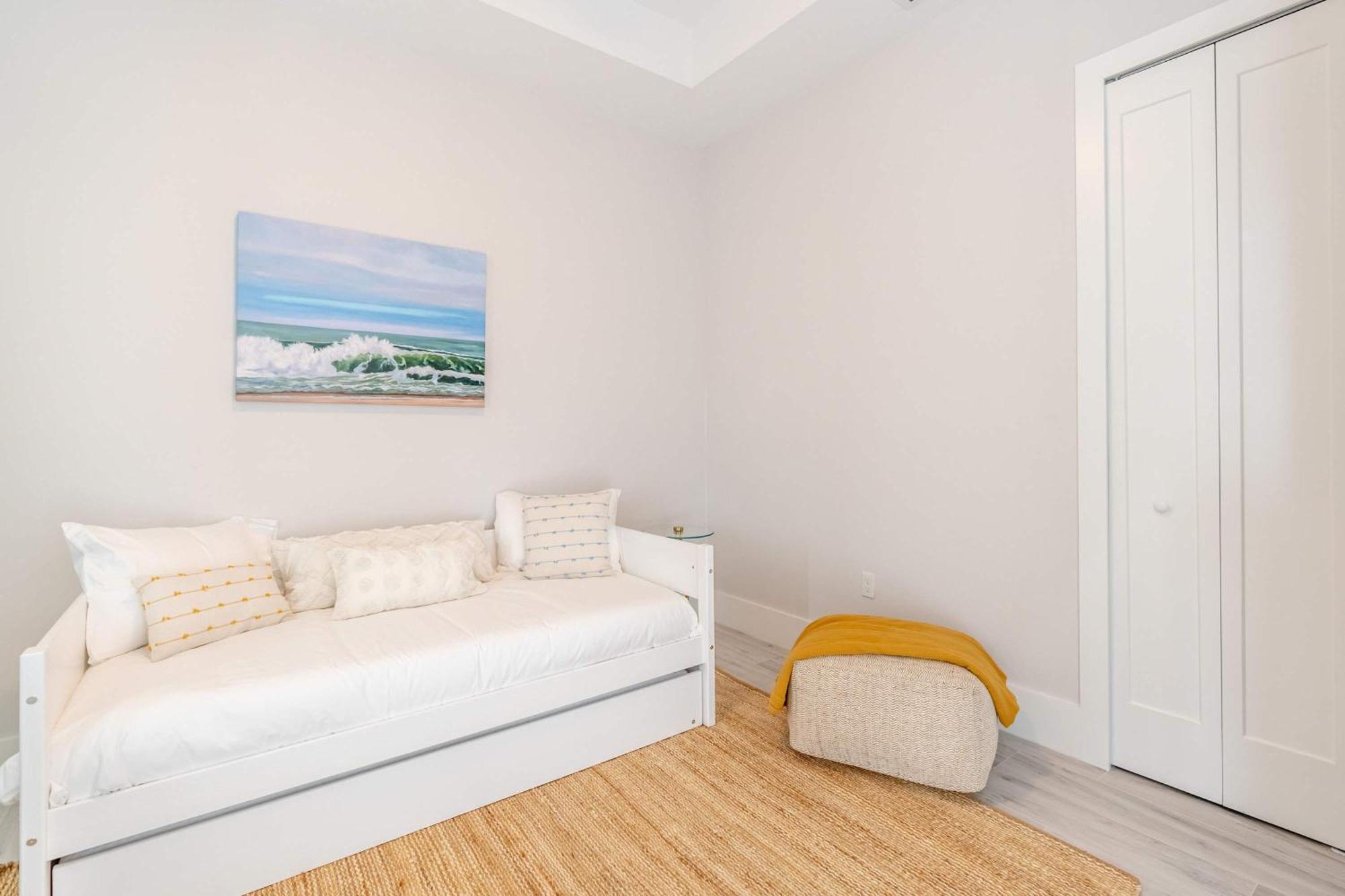 Sparkling New Vanderbilt Luxury Escape Holiday home Naples