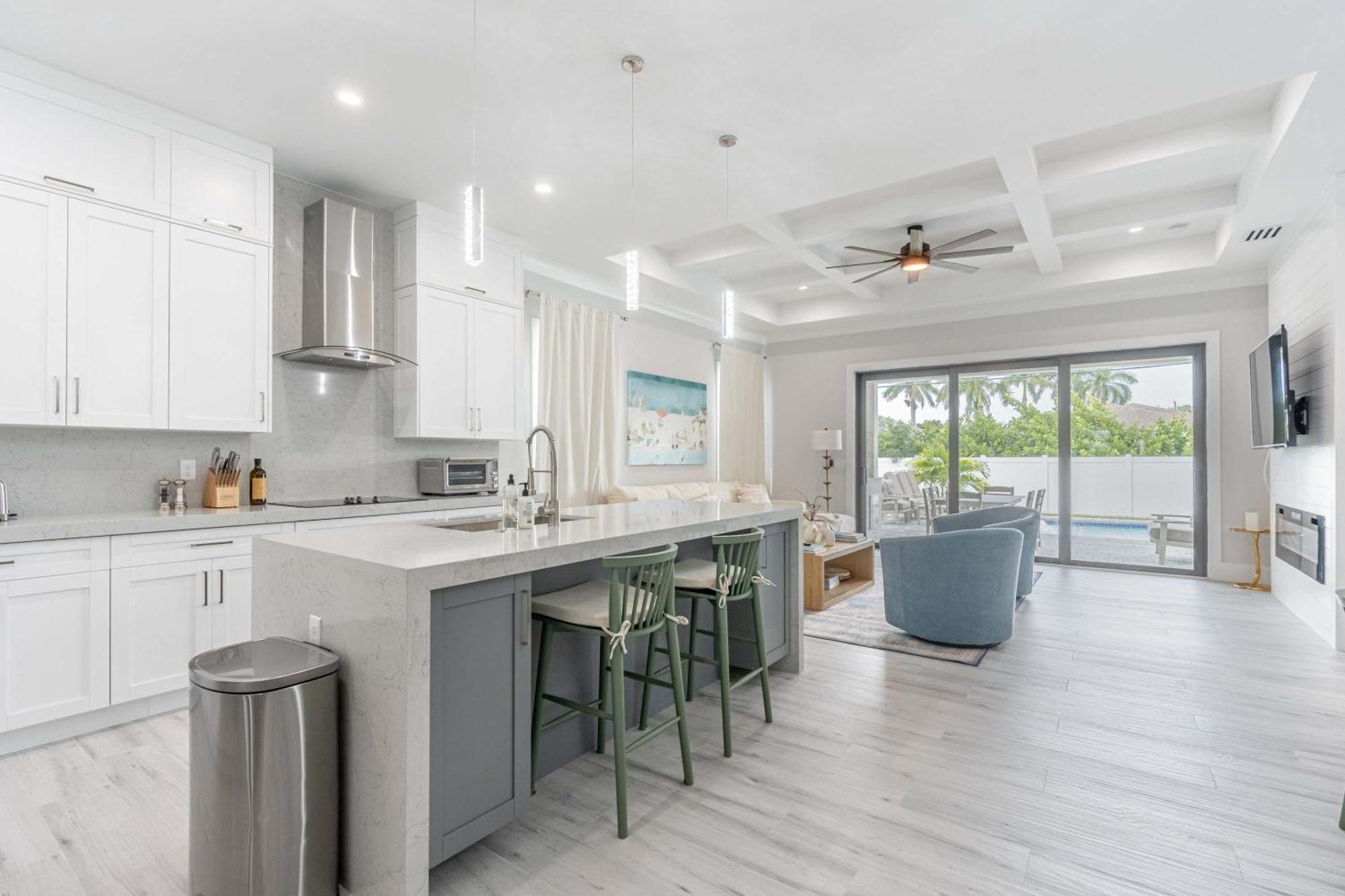 Sparkling New Vanderbilt Luxury Escape Naples