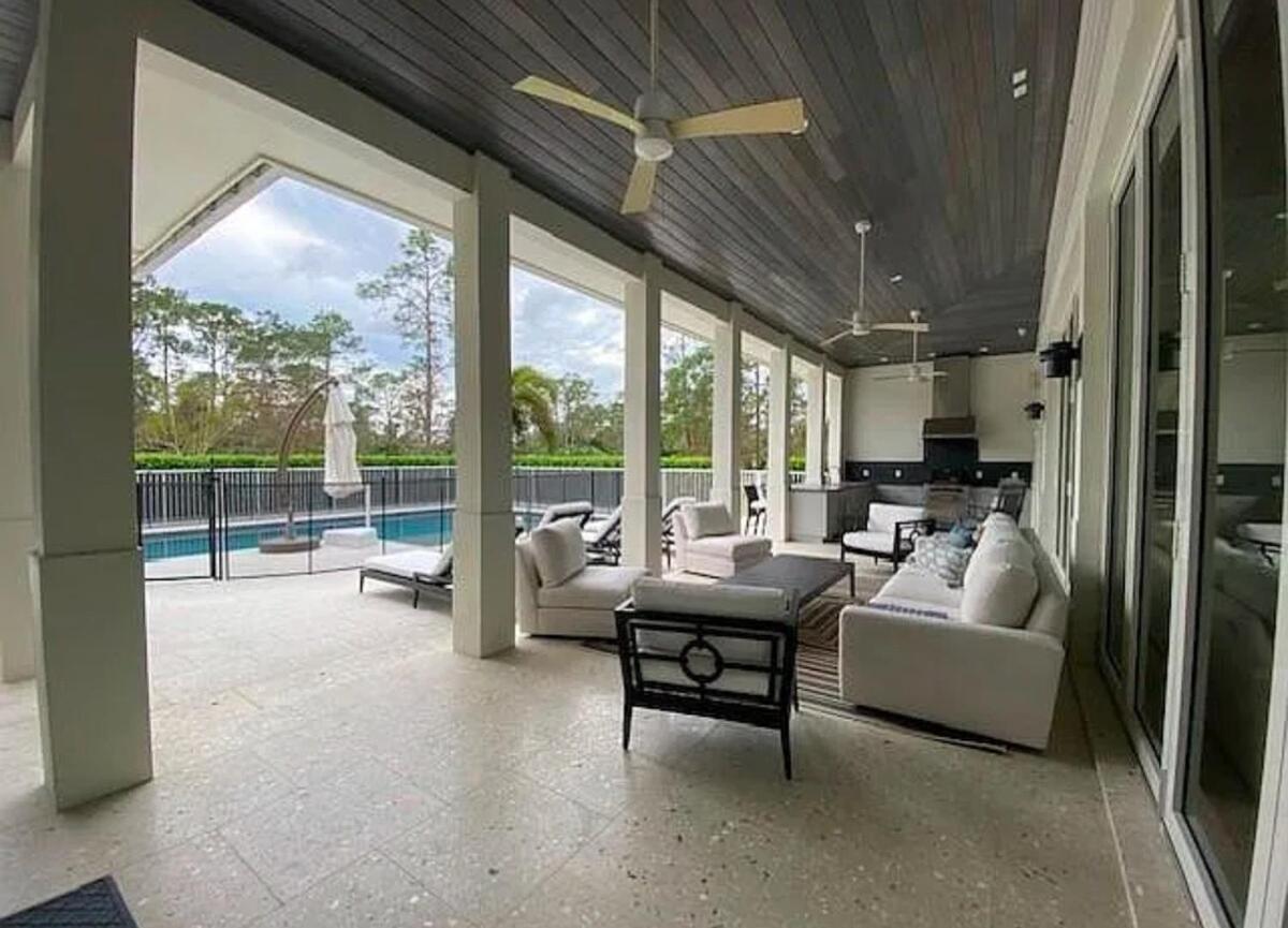 Villa Golden Gate Estates Mansion W Pool In Luxury