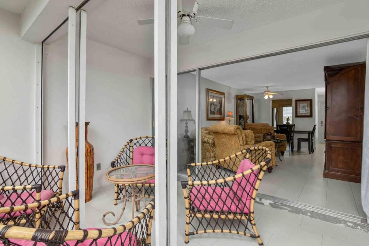 Luxury Apartment *