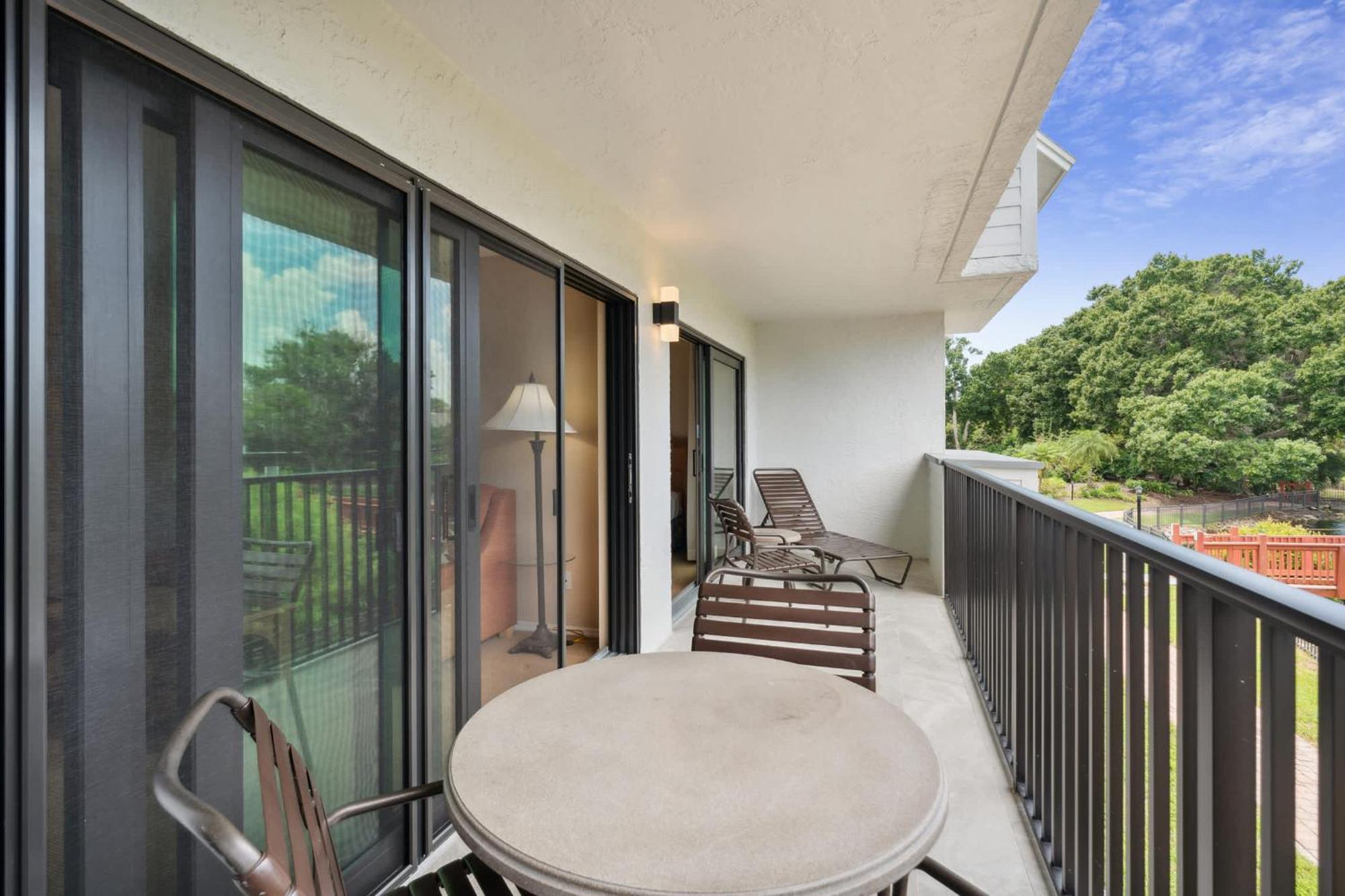 Deluxe With Views * Naples