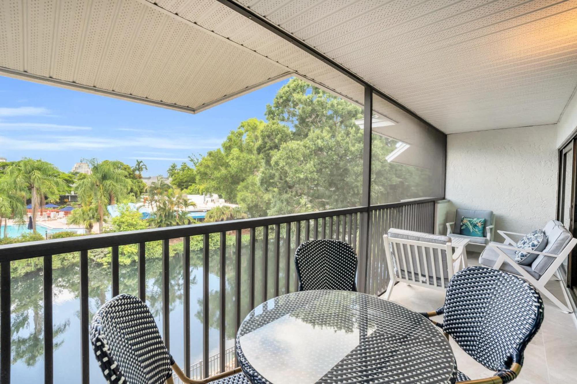 Pool And Views Park Shore Holiday home Naples