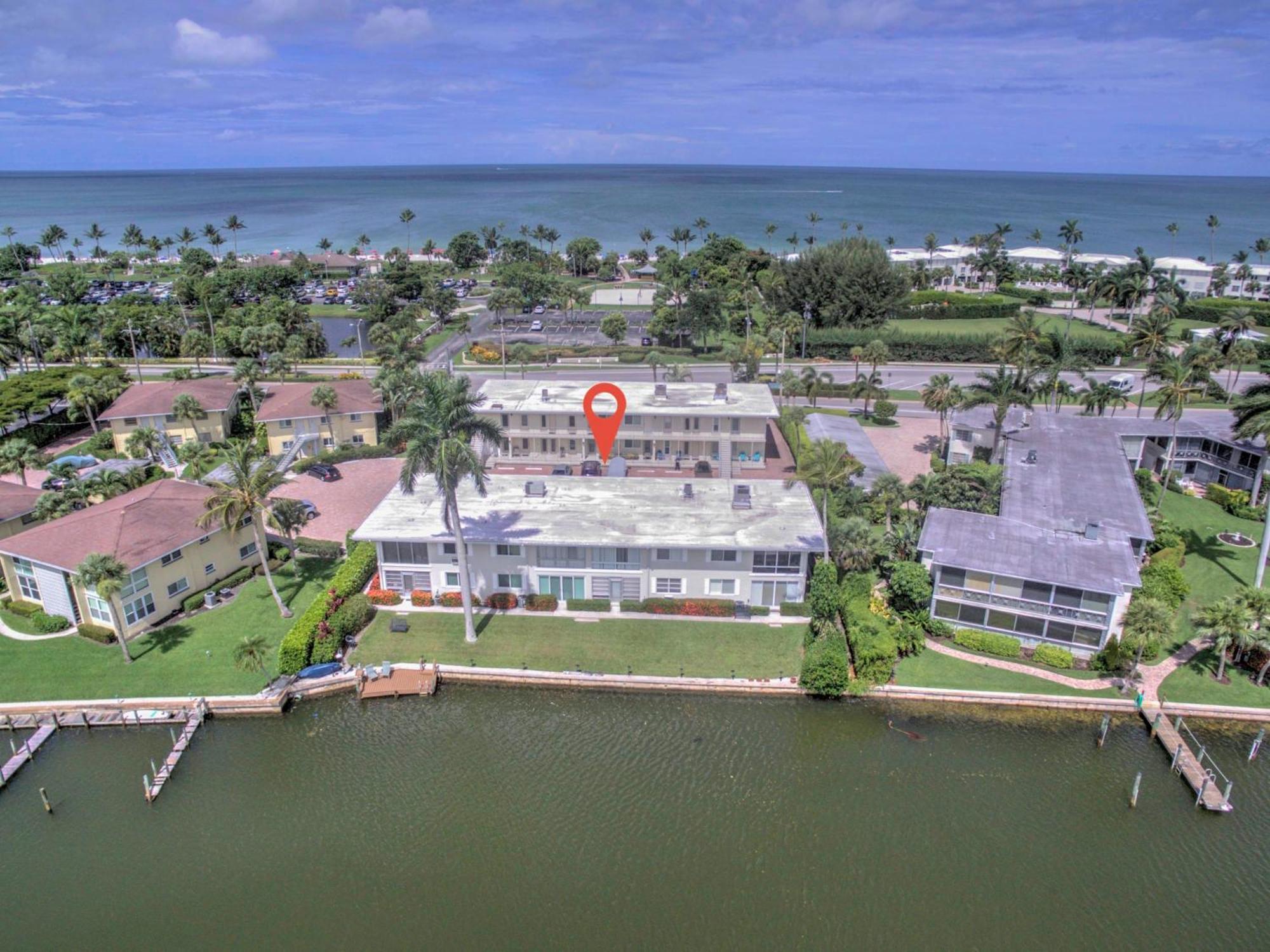Walk To Lowdermilk From Amazing & Cute With Back Bay Views * Naples