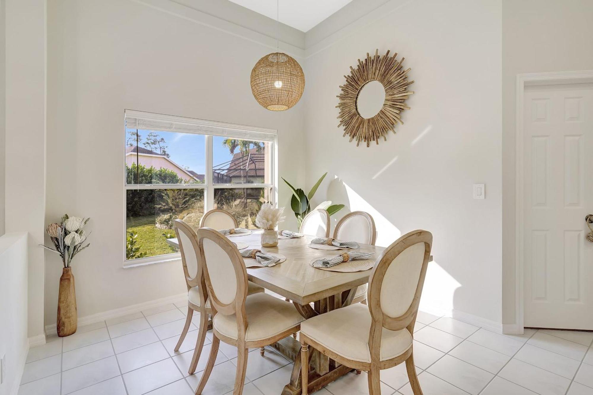 Live Like A Local Charming Pool In Berkshire Lakes Holiday home