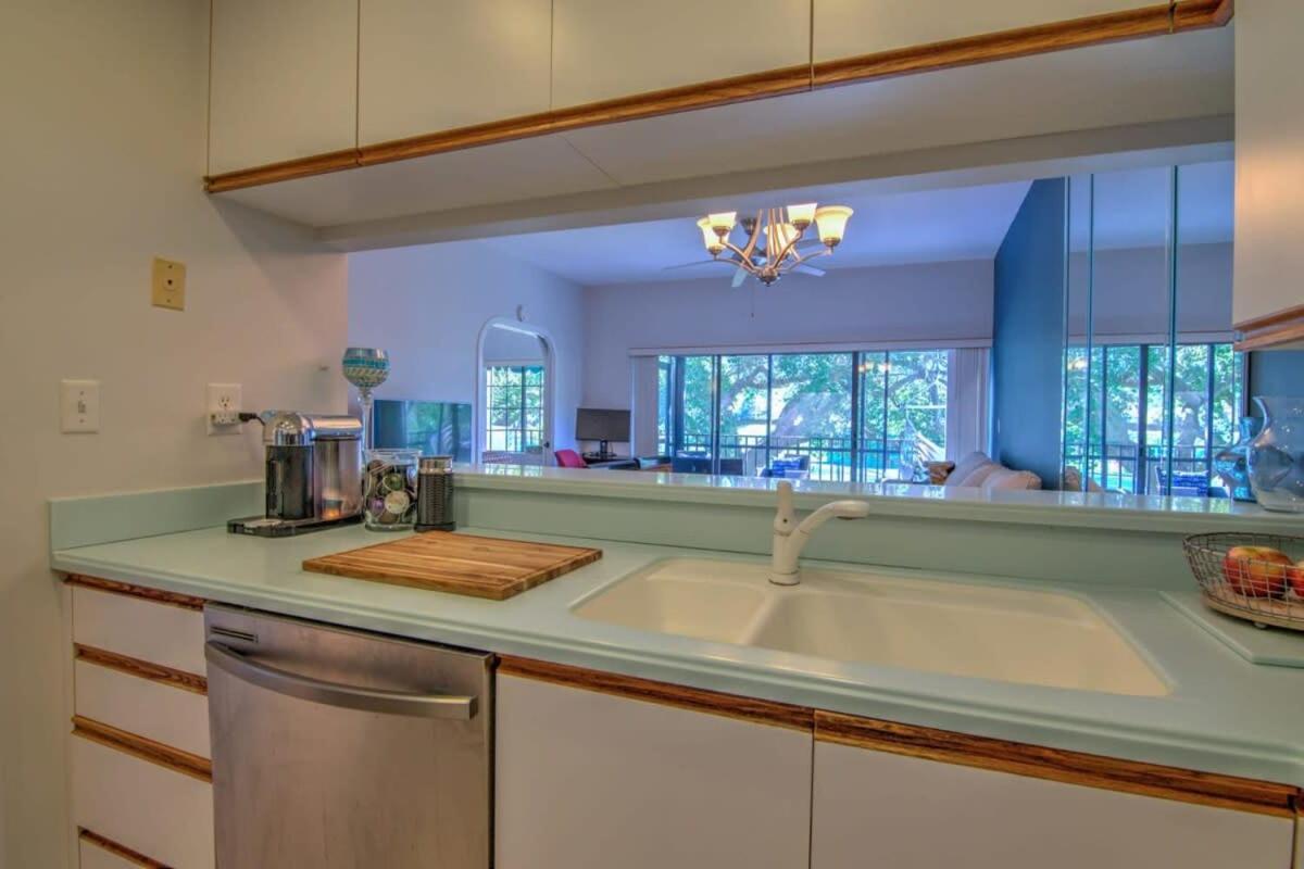 Chic Getaway - Tennis Pool Comfort *