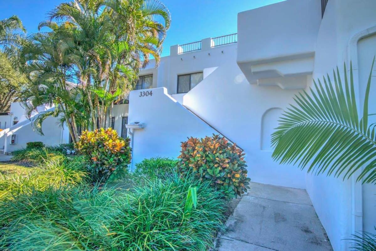 Chic Getaway - Tennis Pool Comfort Naples