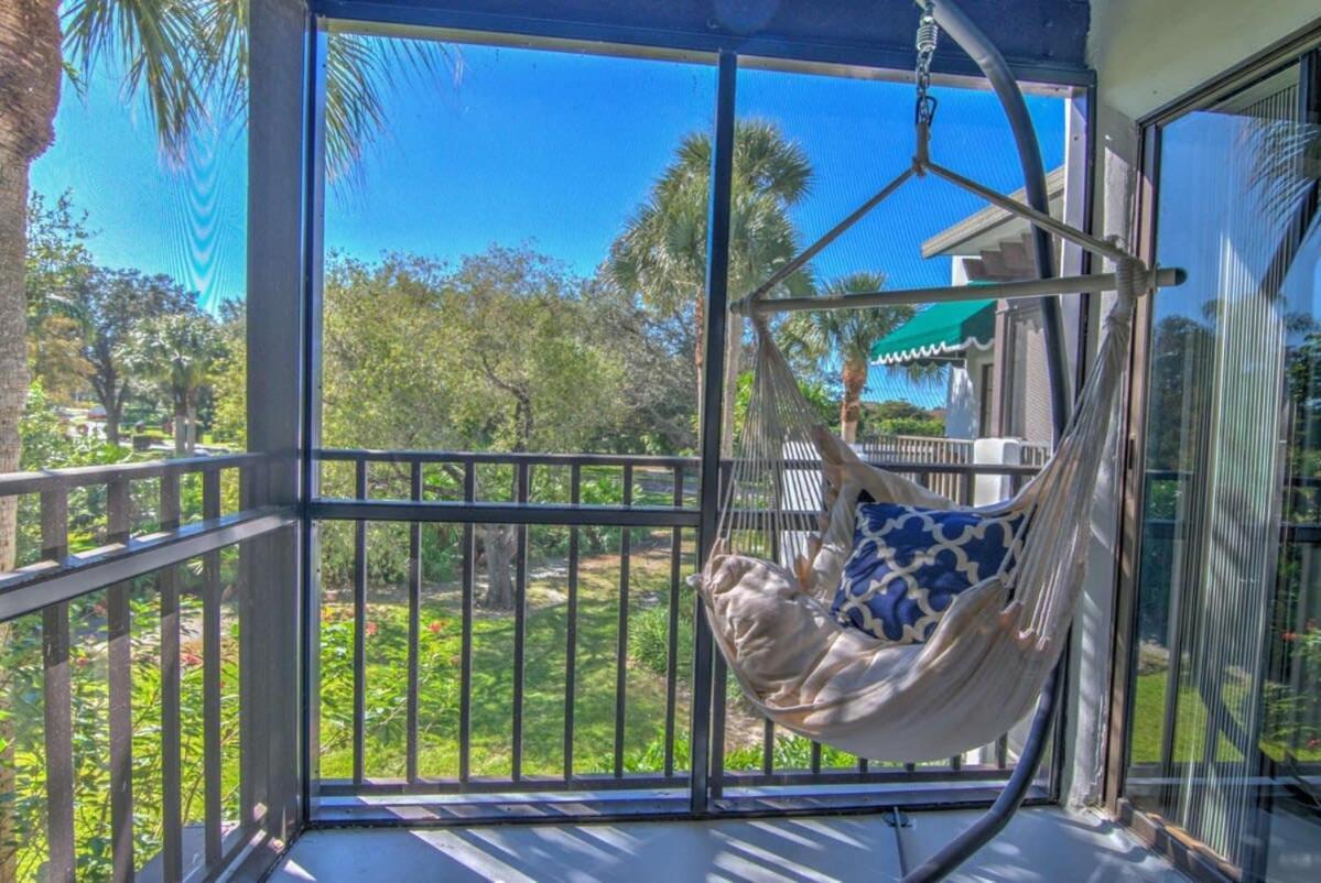 Chic Getaway - Tennis Pool Comfort Naples