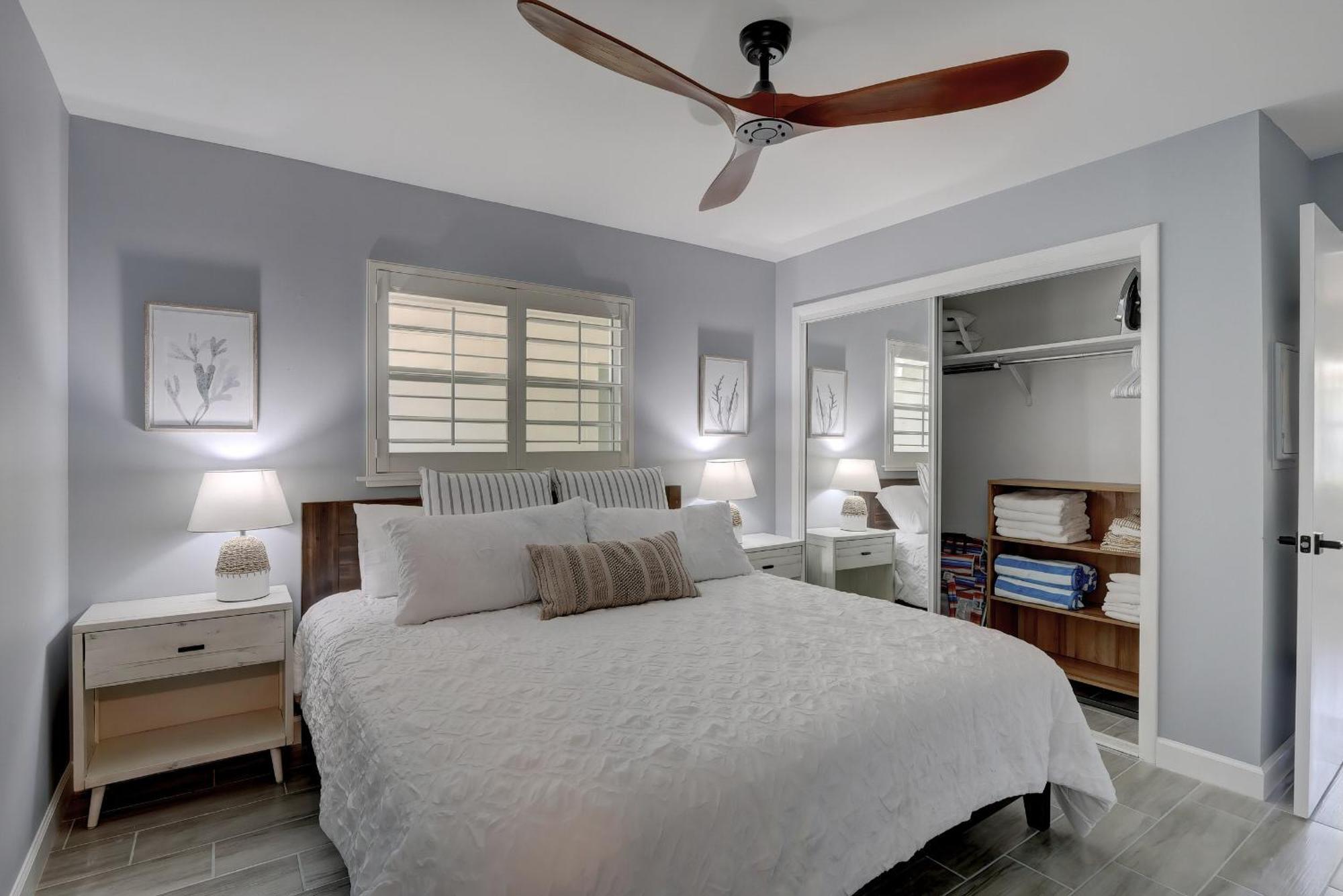 Walk To The And Downtown From Our Totally Upgraded