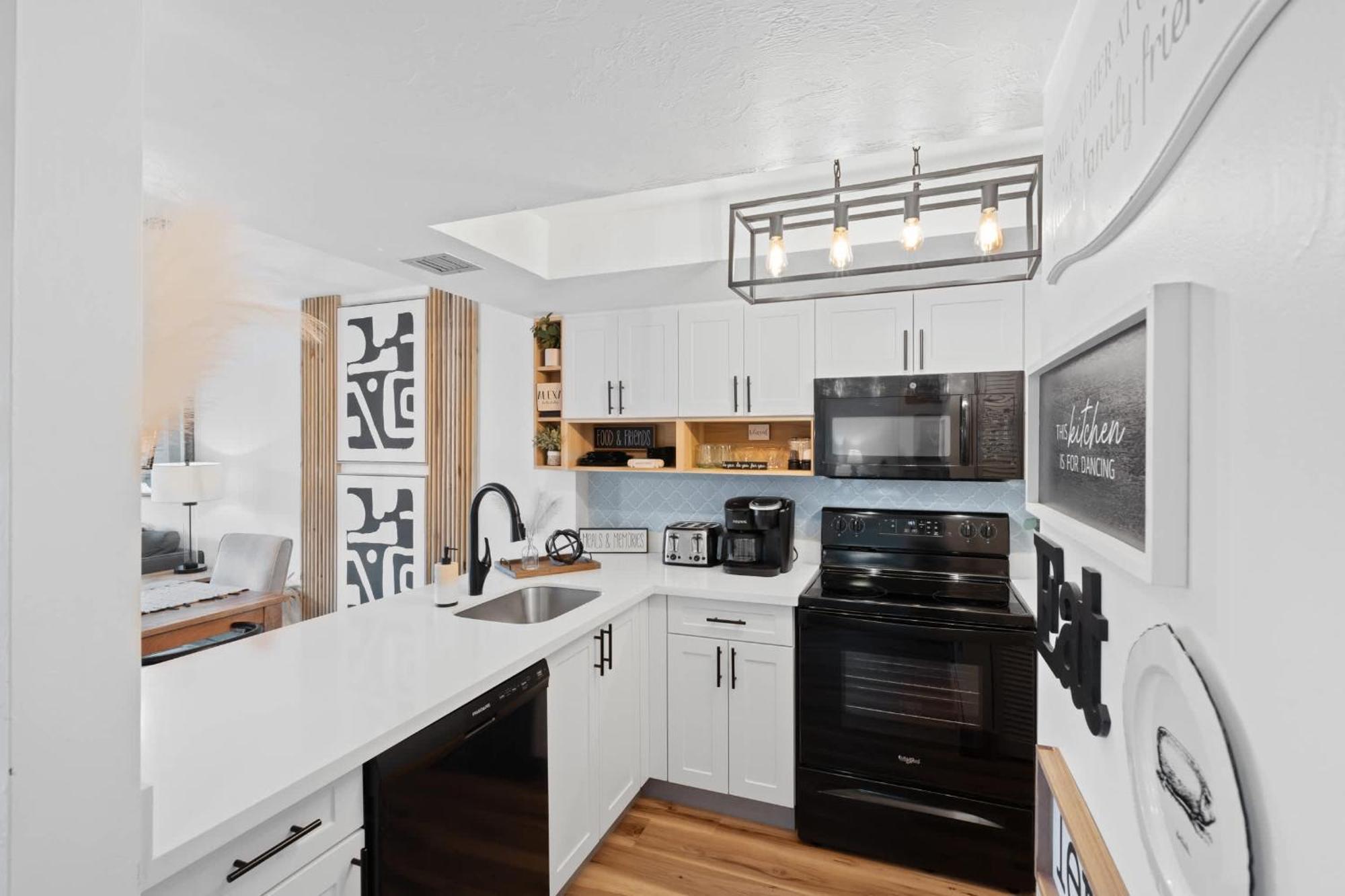 Spend Your Vacation In Luxury With Pool Views #243 Holiday home Naples