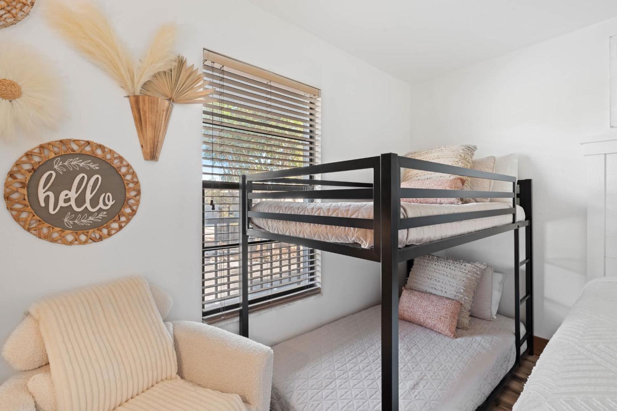Spend Your Vacation In Luxury With Pool Views #243 Holiday home *