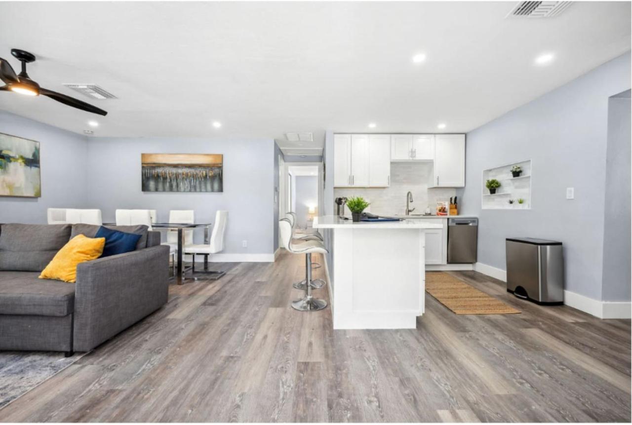 Charming 2bd Waterfront In * Naples