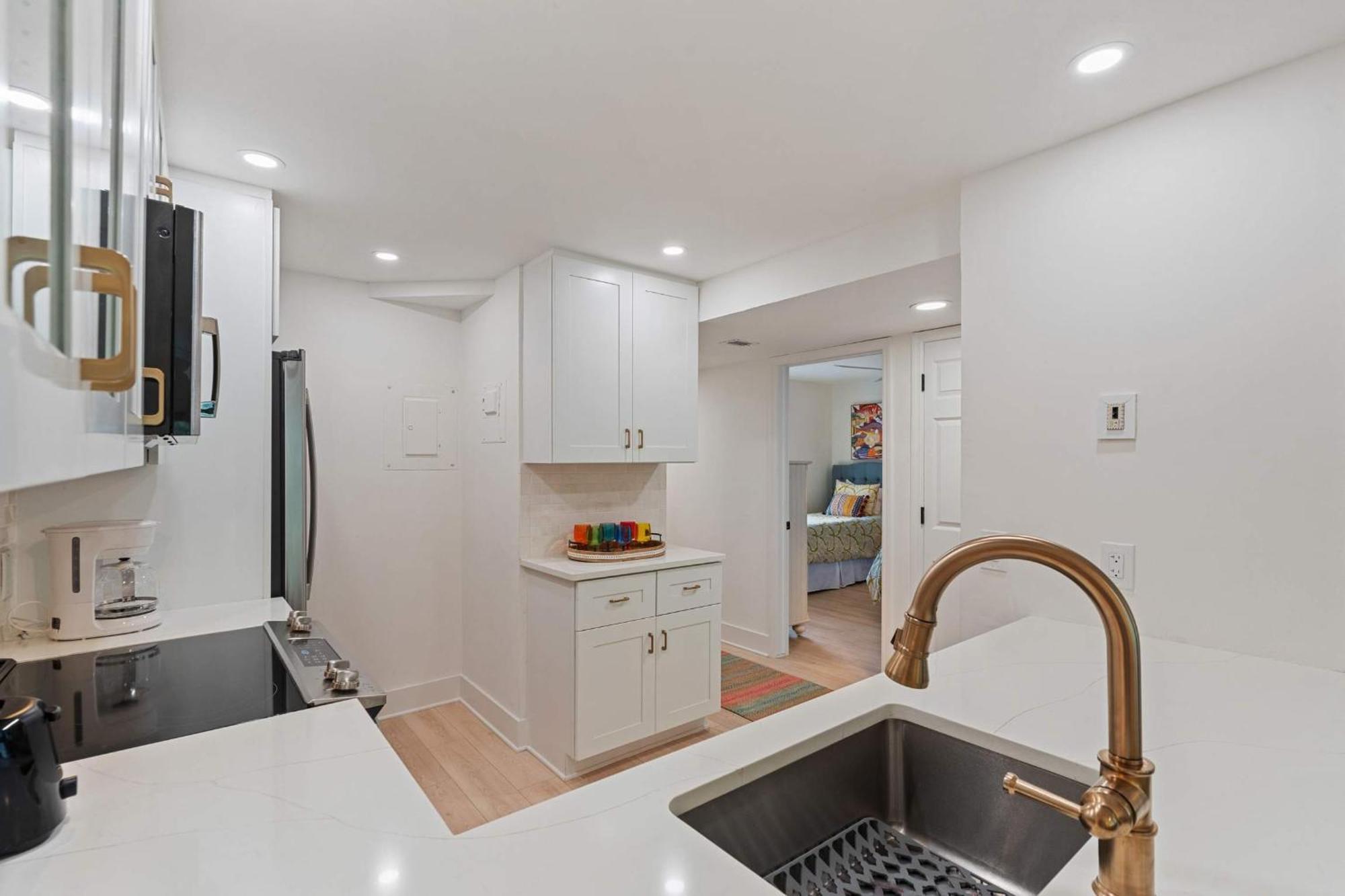 Exquisite Luxury First Floor - Easy Walk To Amenities Holiday home