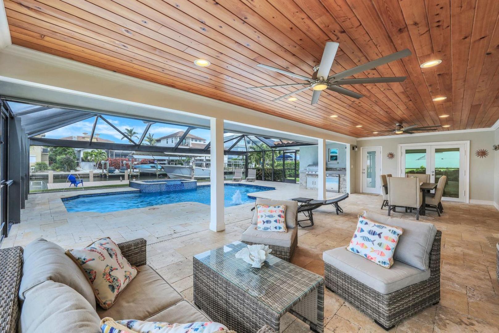Holiday home Sunsation On The Water! - Walk To Vanderbilt Beach! Salt Water Pool!