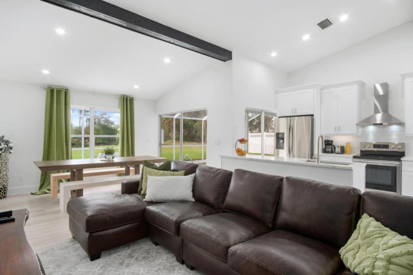 Modern Comfort In Naples, Close To Everything * Naples