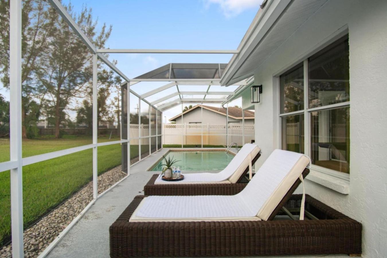 Holiday home Modern Comfort In Naples, Close To Everything *