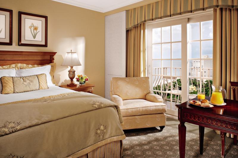 The Ritz-carlton 5*