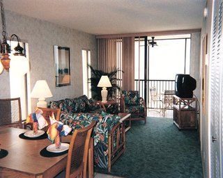 Vanderbilt Beach And Harbour Club