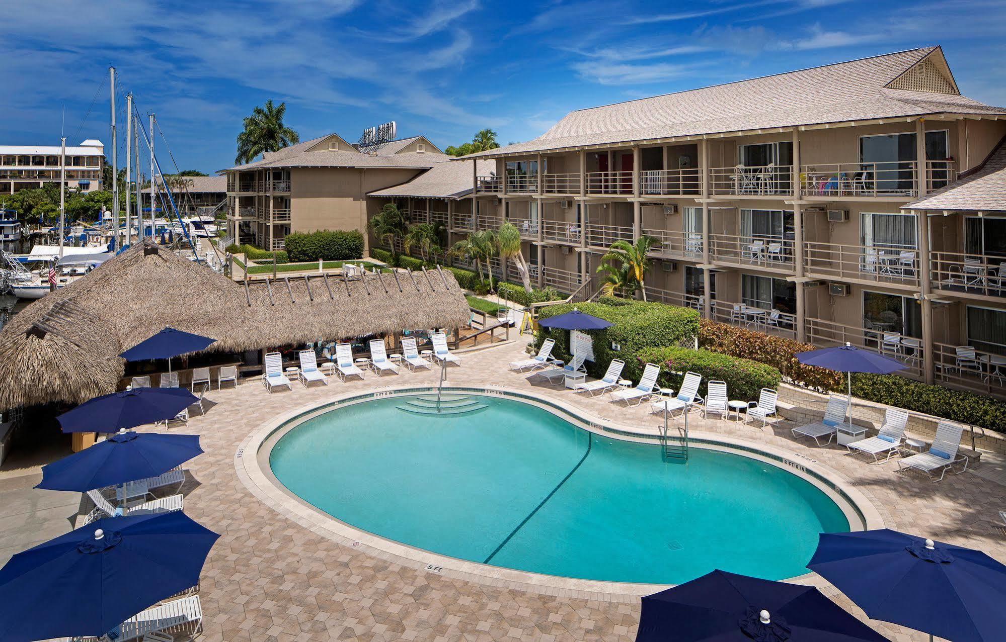 Hotel Cove On Bay Naples