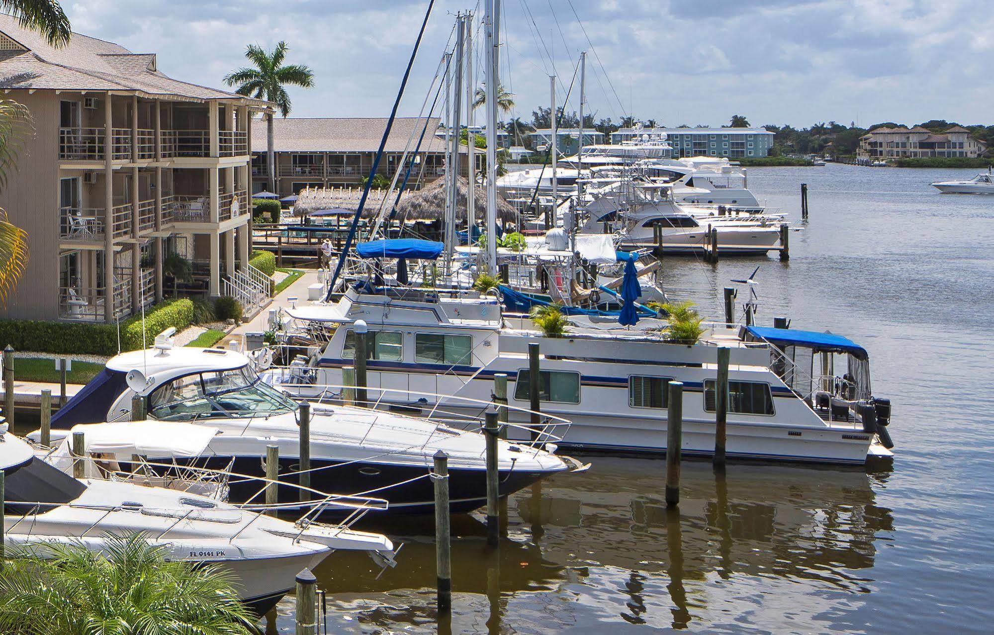 Hotel Cove On Bay Naples