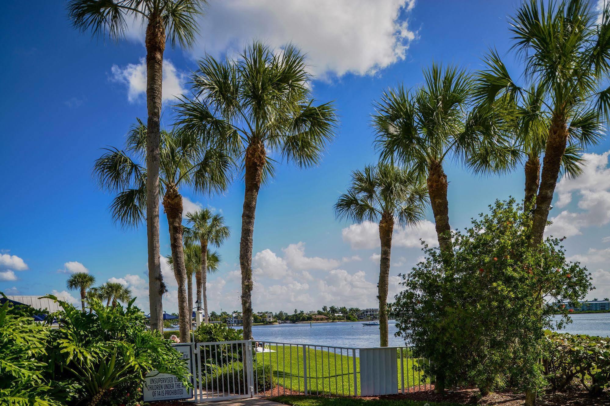 Hilton Vacation Club Charter Club Bay Resort Naples