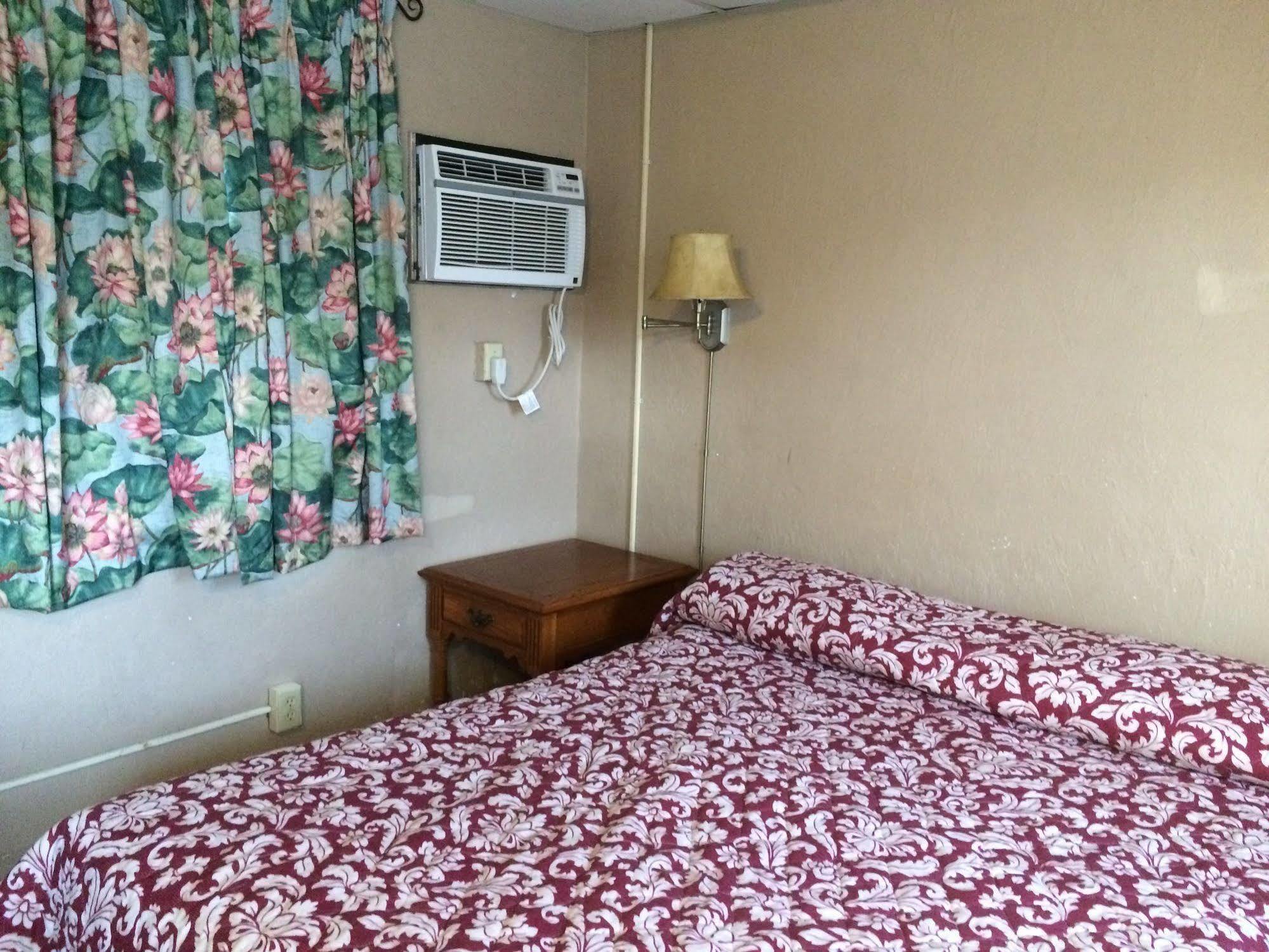Sunrise Motel Naples