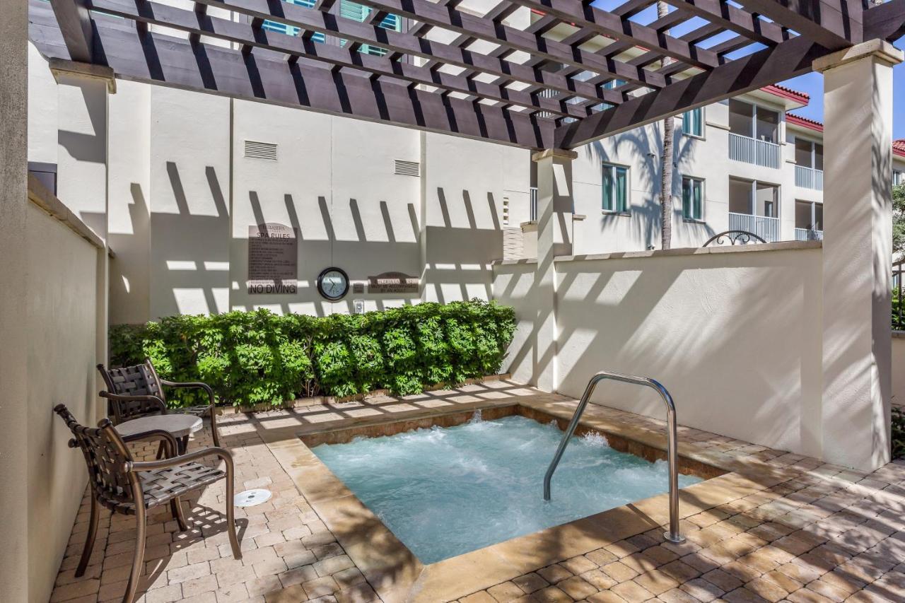 Sunny Slice Of Paradise Apartment