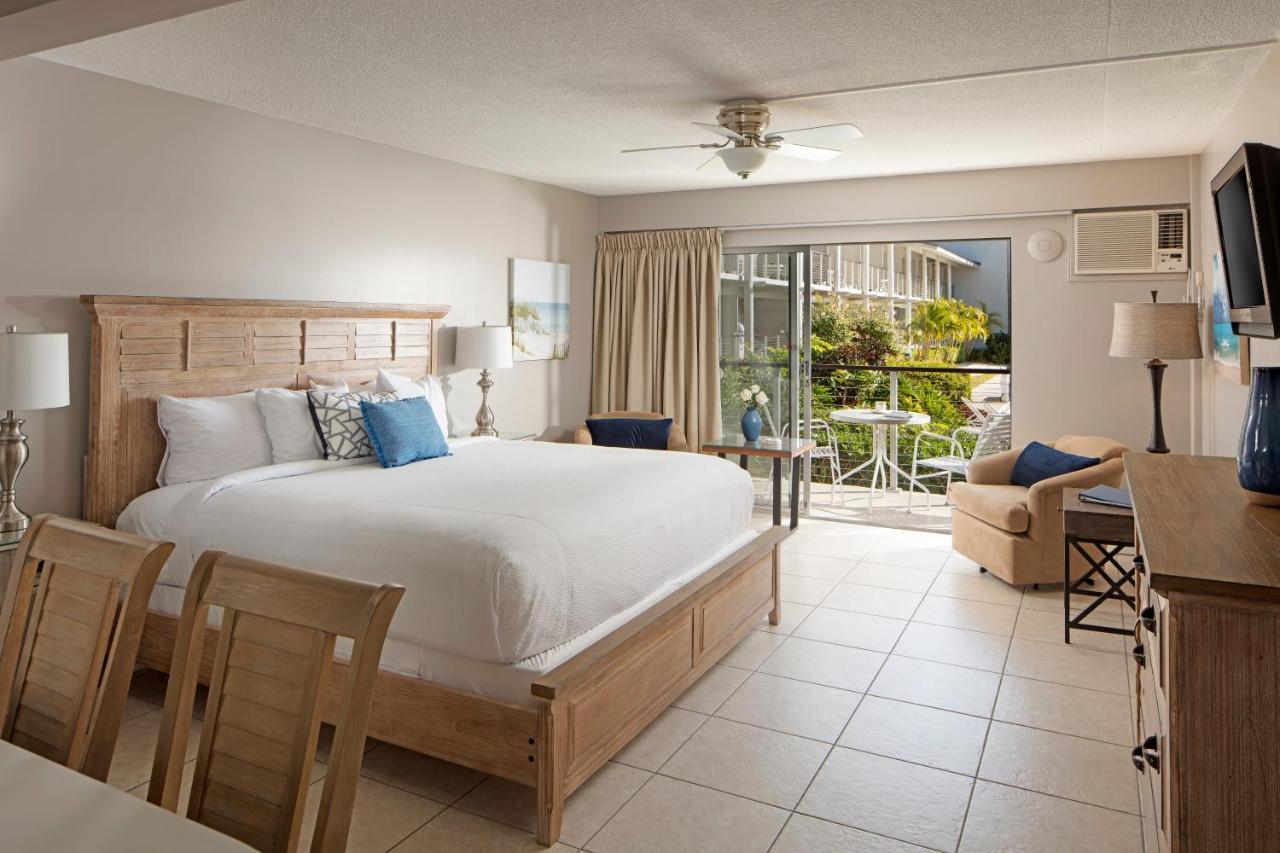 Cove On Bay Hotel 2*