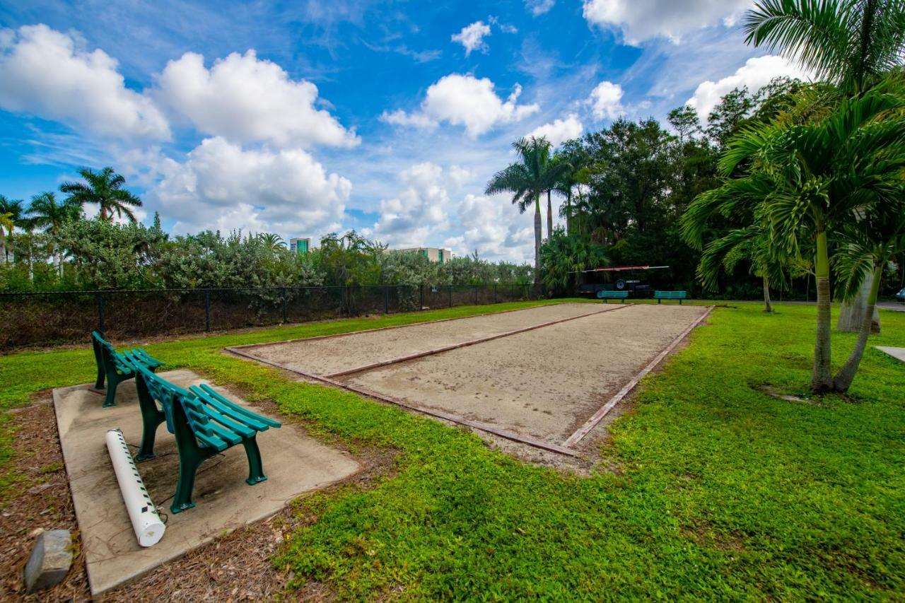 Naples Rv 2* Naples Manor