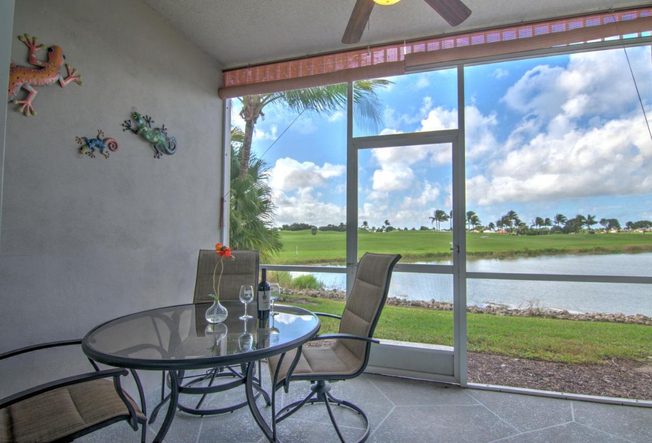**gorgeous First Floor In Greenlinks Of Lely -relax By The Pool, Golf At 2 Courses Or Enjoy Happy Hour Next Door!** *