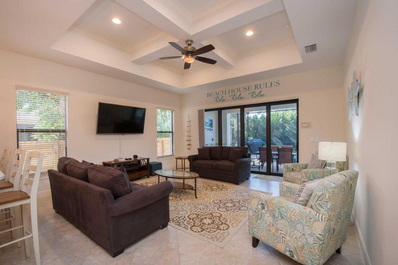 Chic Retreat With Private Heated Pool And Lanai Holiday home Naples